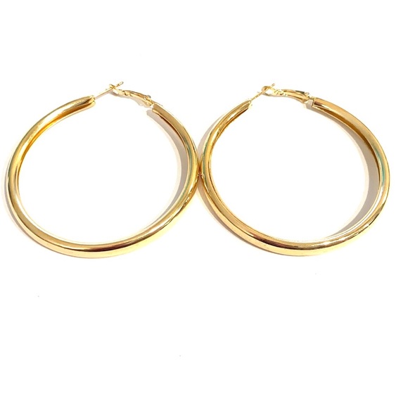 Hoop Earrings 3 Pair Gold Tone - Picture 3 of 8
